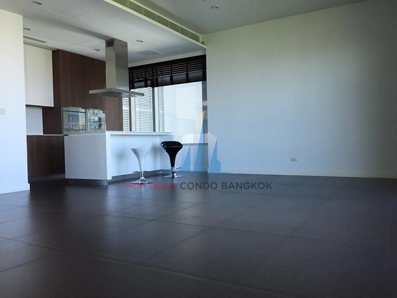 185 Rajadamri For Sale